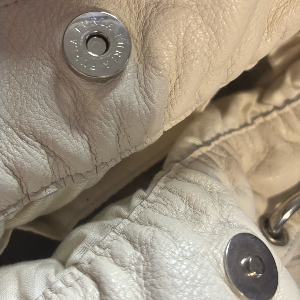 Furla cream/white handbag Pre Loved - Picture 5 of 10